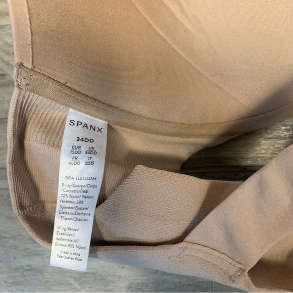 SPANX Bra llelujah Front Snap Cross Back Nude Beige T Shirt Bra - Picture 8 of 8